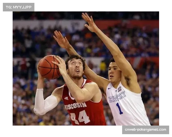 实时战报：美国大学摔跤联赛（NCAA）D1级别半决赛，宾州州立大学暂居榜首